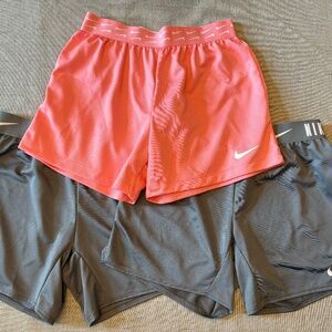 Nike Girls Trophy Dri Fit Training Shorts 4 in inseam Set of 3 Large